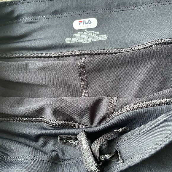 Fila Skort Pull On Size Medium Athleisure Black Golf Tennis Pickeball - Picture 5 of 8